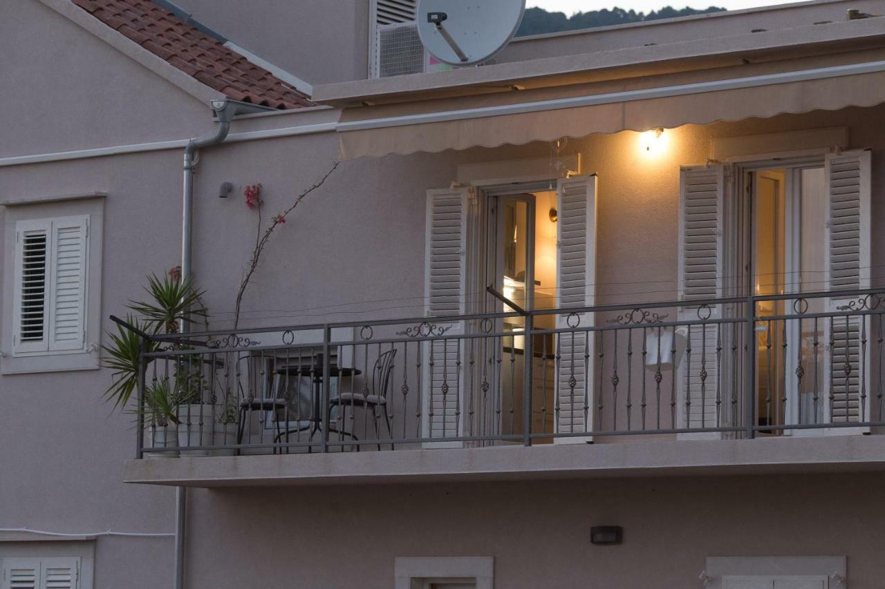 Frenkie Apartment